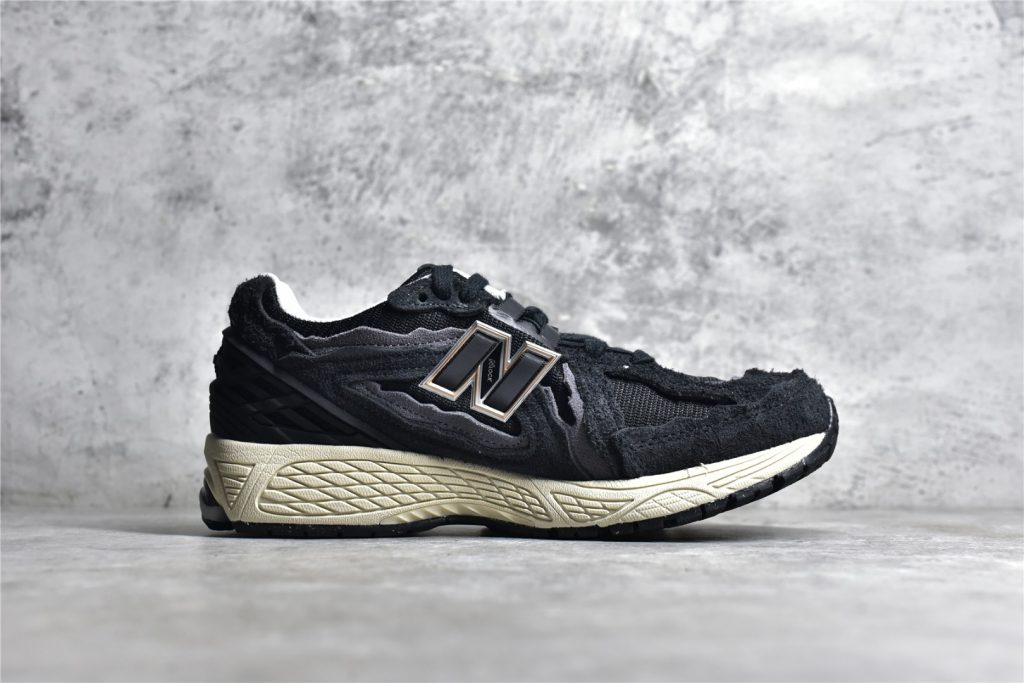 new balance m1906dd protection pack sneaker