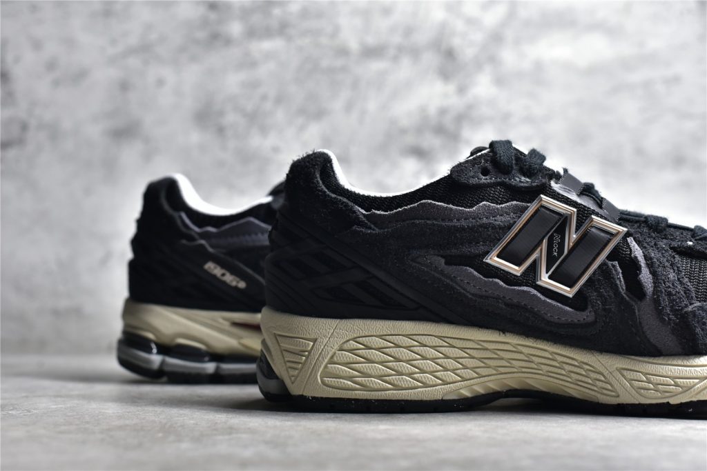 new balance m1906dd protection pack sneaker
