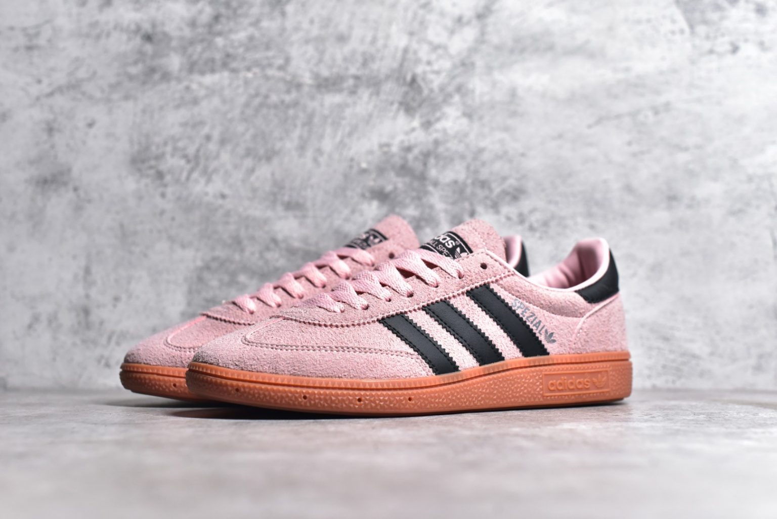 adidas Handball Spezial Clear Pink Arctic Night IF6561 – kosneaker